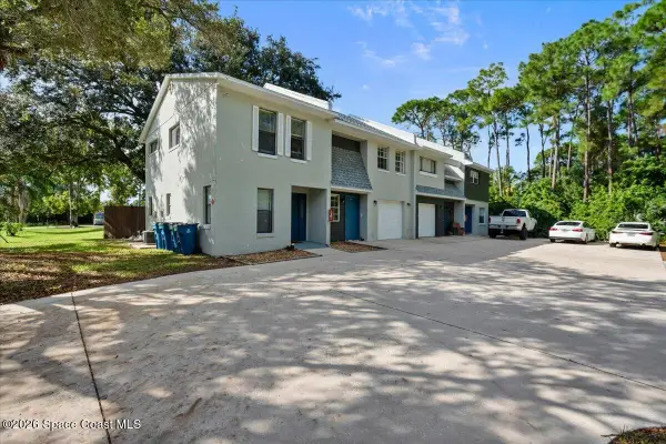 1971 Agora Circle Se #101, Palm Bay, FL 32909