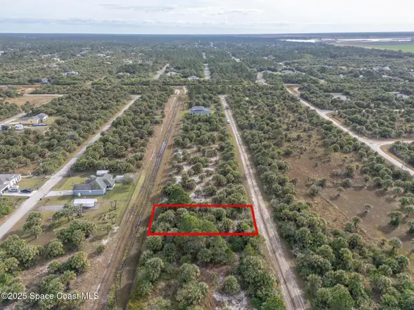 757 Sandlewood Street Sw, Palm Bay, FL 32908
