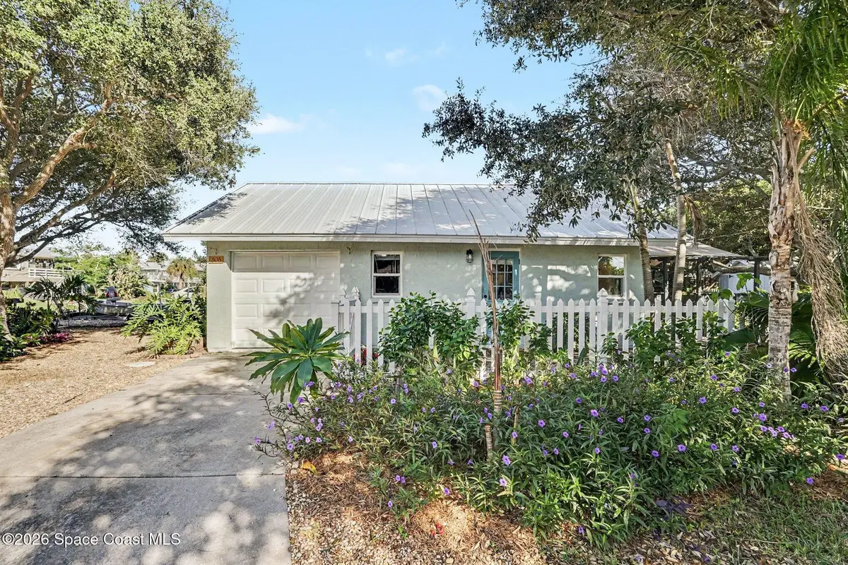 505 Jefferson Avenue W, Cape Canaveral, FL 32920 - #1