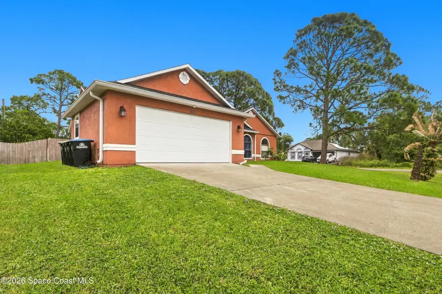 1801 Bashaw Street Nw, Palm Bay, FL 32907 - #2