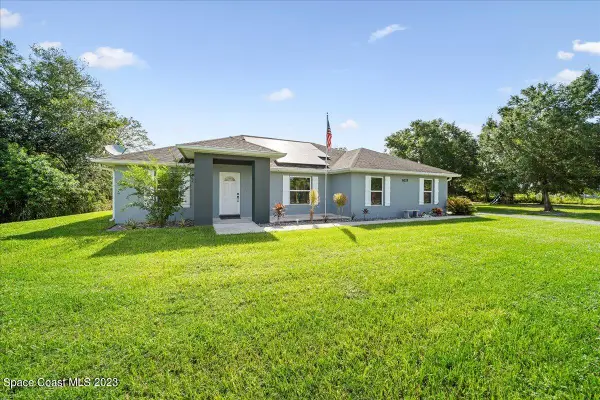 6135 Dixie Way, Mims, FL 32754