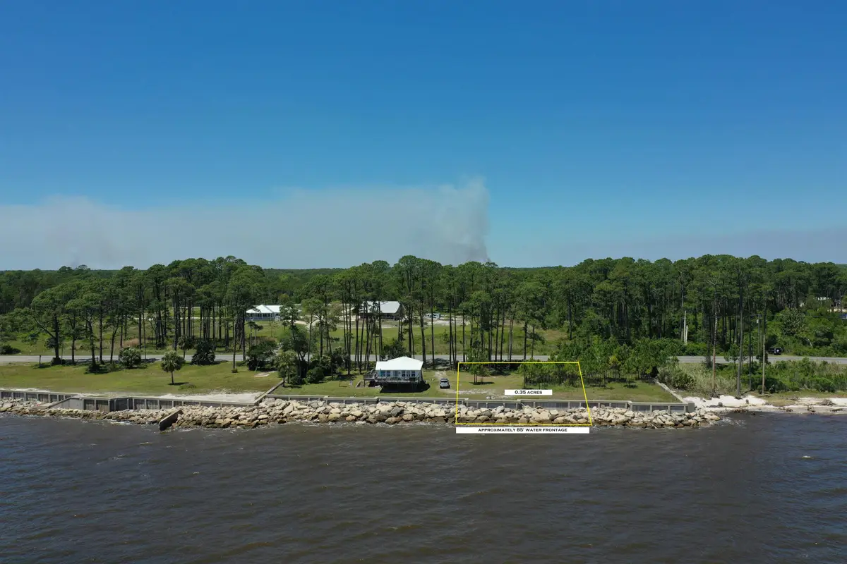 2138 Highway 98 W, Carrabelle, FL 32322 - Image #1