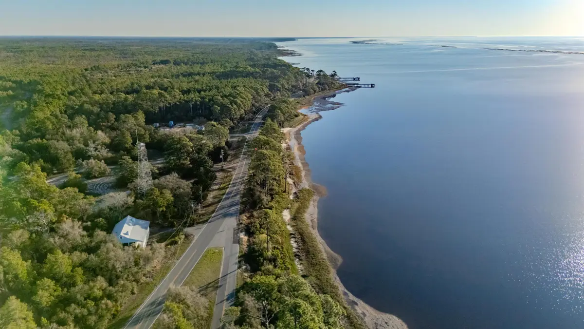 1617 E Highway 98, Carrabelle, FL 32322 - Image #1