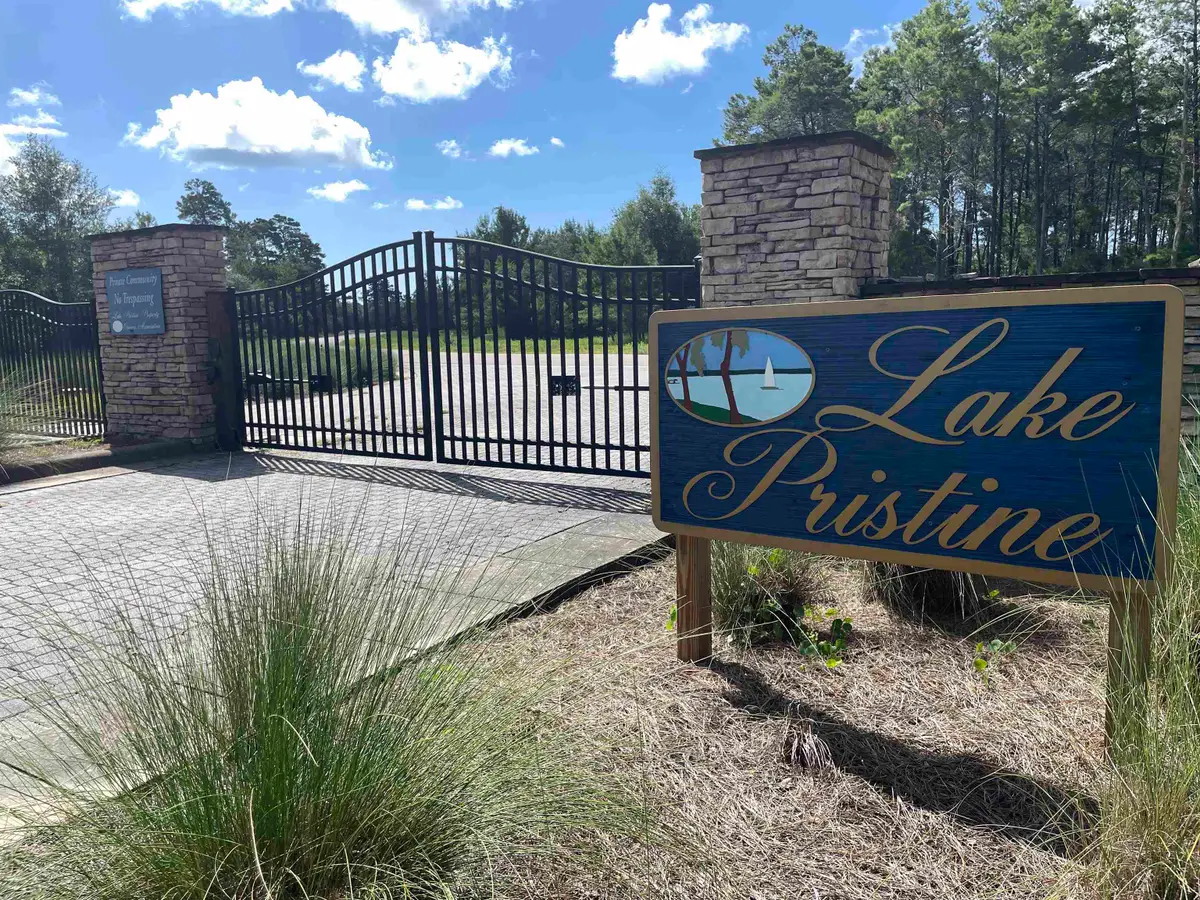 106 Lake Pristine Circle, Carrabelle, FL 32322 - Image #1