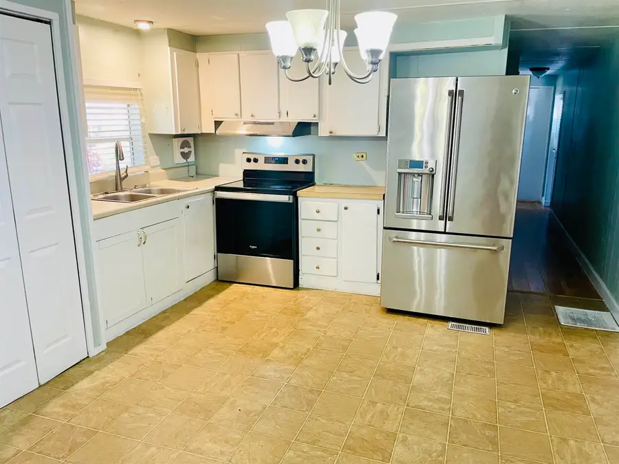 108 E Hillside Drive, Interlachen Florahome, FL 33584 - Image #2