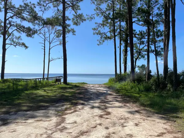 2176 E 98 Highway, Carrabelle, FL 32322