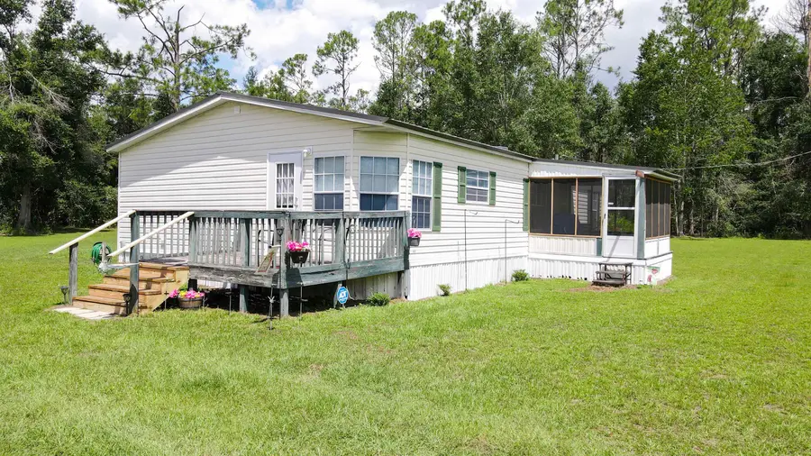 298 SE Alafia Terrace, Lee, FL 32059 - Image #2