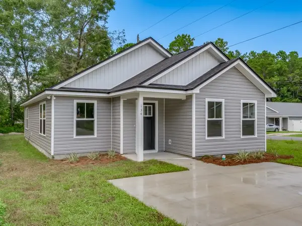207 Broken Bow Trail, Crawfordville, FL 32327