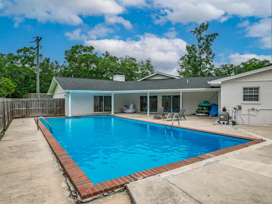 27 Hickory Avenue, Crawfordville, FL 32327 - Image #2