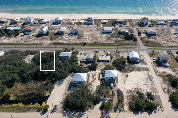 449 W Gulf Beach Drive, St George Islan, FL 32328