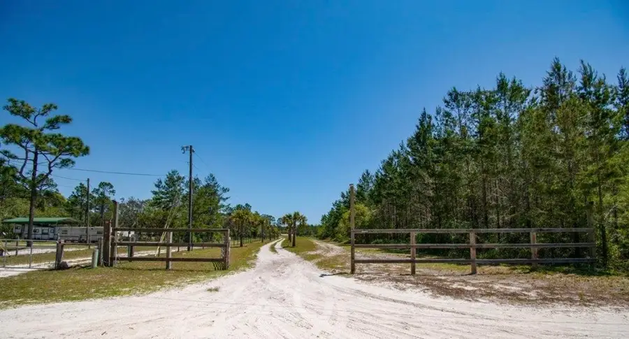 22754 Salem Tower Rd #1-5, Steinhatchee, FL 32359 - Image #3