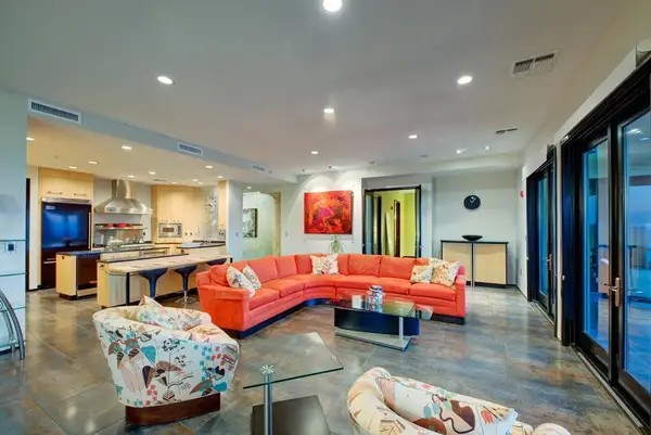 215 W College Ave Penthouse Unit 1101, Tallahassee, FL 32301