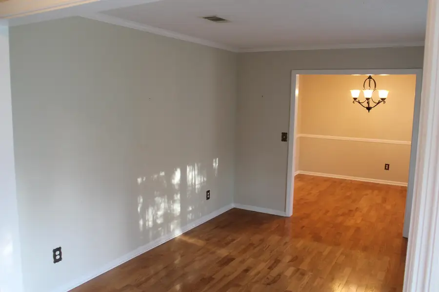 1082 Richardson Road, Tallahassee, FL 32301 - Image #3