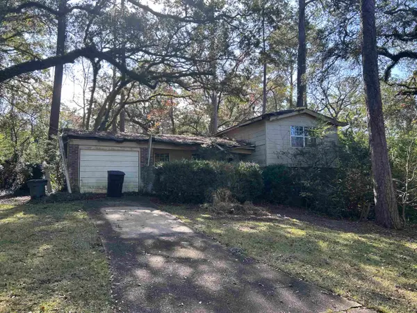 1825 Wales Drive, Tallahassee, FL 32303