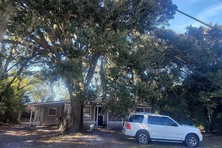 355 Linden Lane, Bellair Meadowbrook Terrace, FL 32073 - Image #2