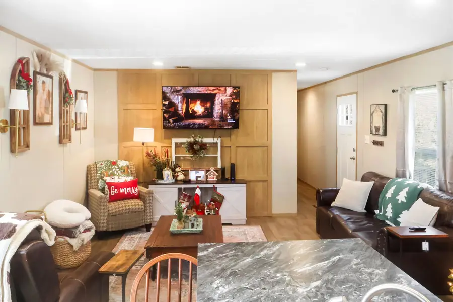 10453 NW Schmarje Lane, Bristol, FL 32321 - Image #2