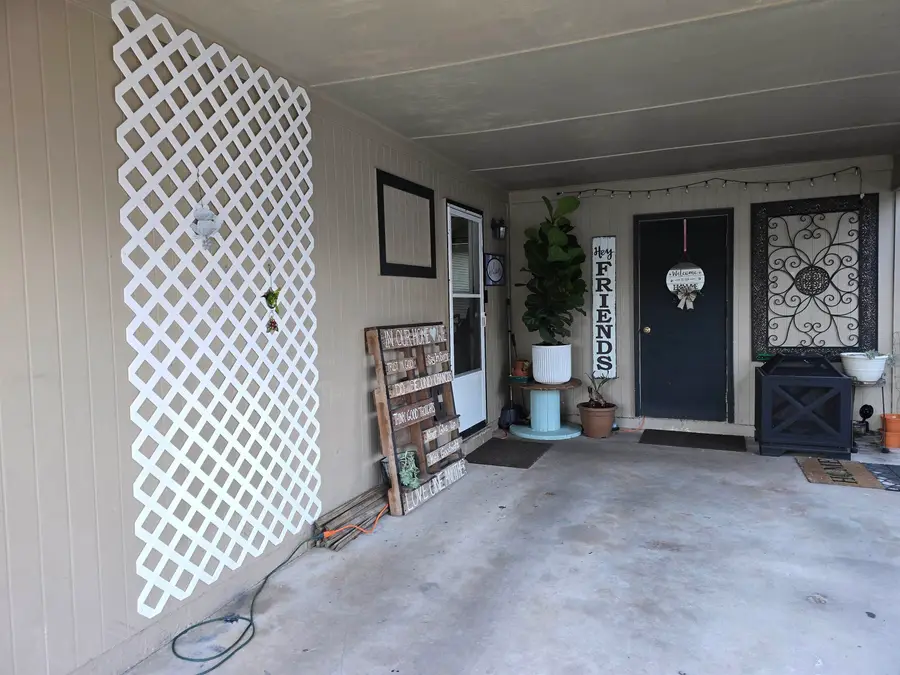 829 E Cherry St, Perry, FL 32347 - Image #3