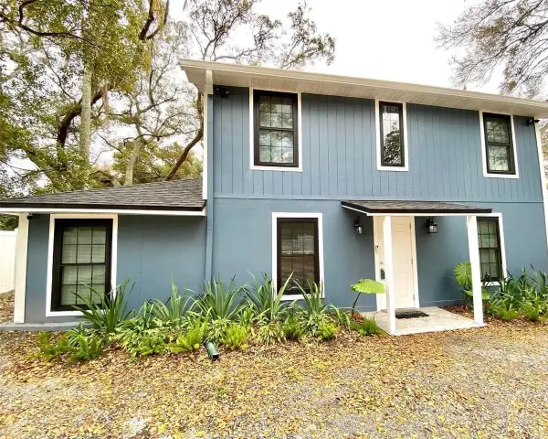 917 E Poinsettia Avenue, Tampa, FL 33612