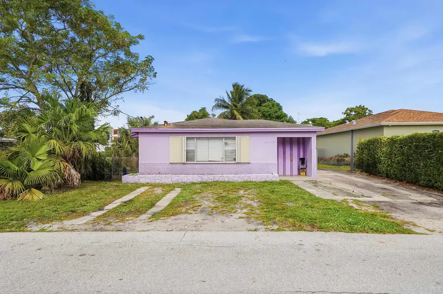 2043 NW 8th Street, Pompano Beach, FL 33069 - #2