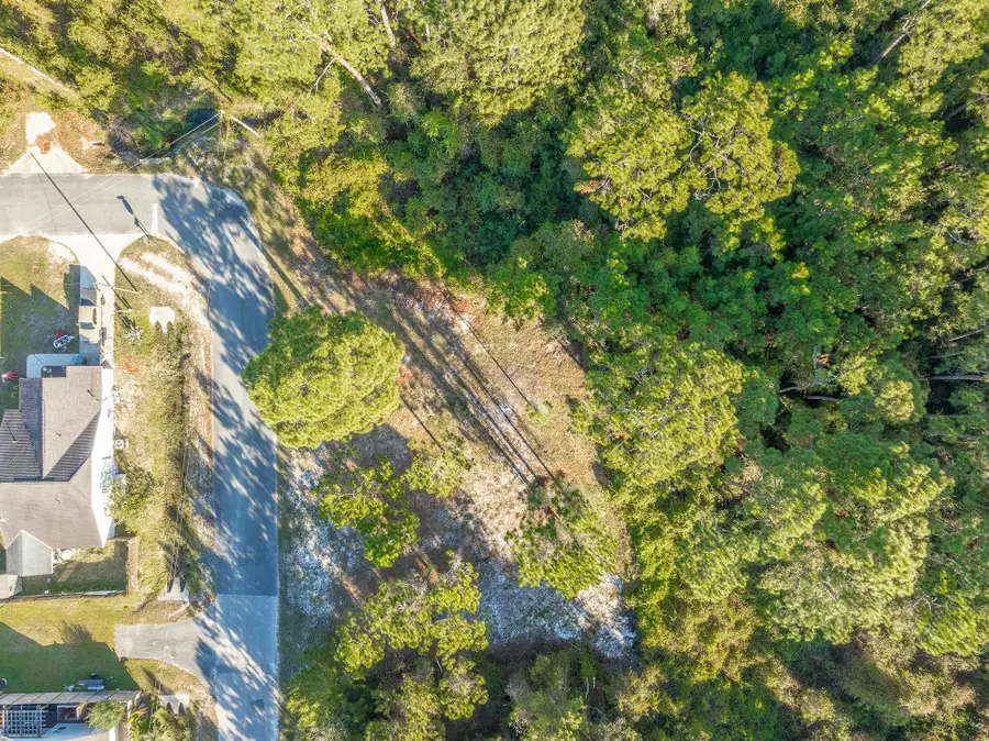 711 NE H Avenue, Carrabelle, FL 32322 - #3