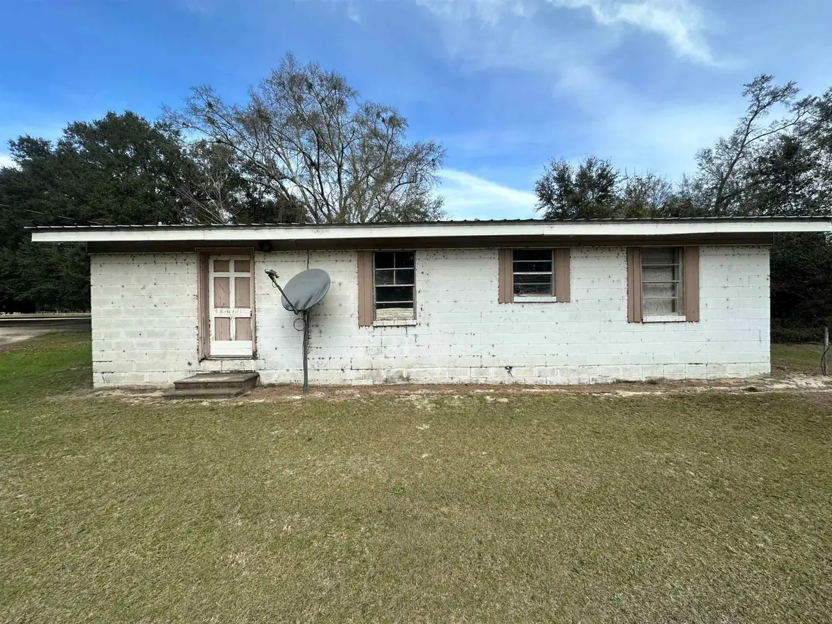 5690 Sunlight Road, Malone, FL 32445 - #1