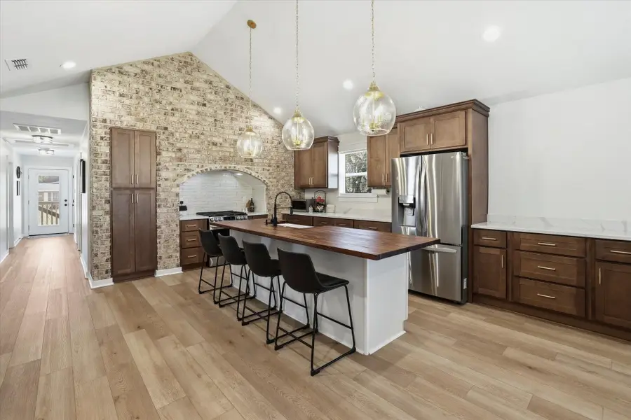 902 Circle Drive, Havana, FL 32333 - #2