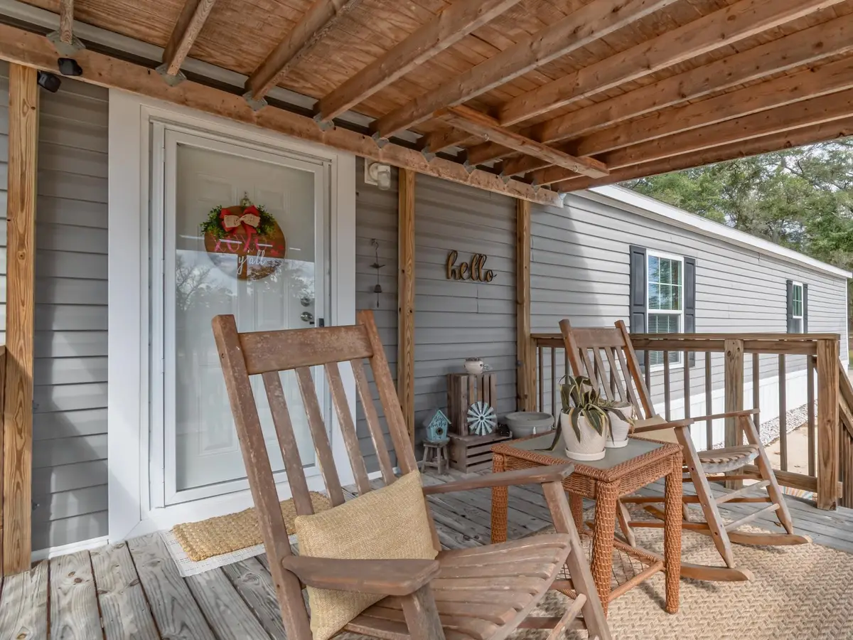 42 Kenneth Circle, Crawfordville, FL 32327 - #1