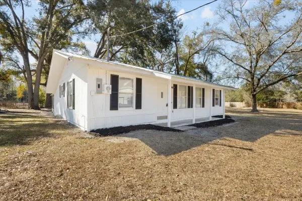 172 SE Dees Court, Mayo, FL 32066