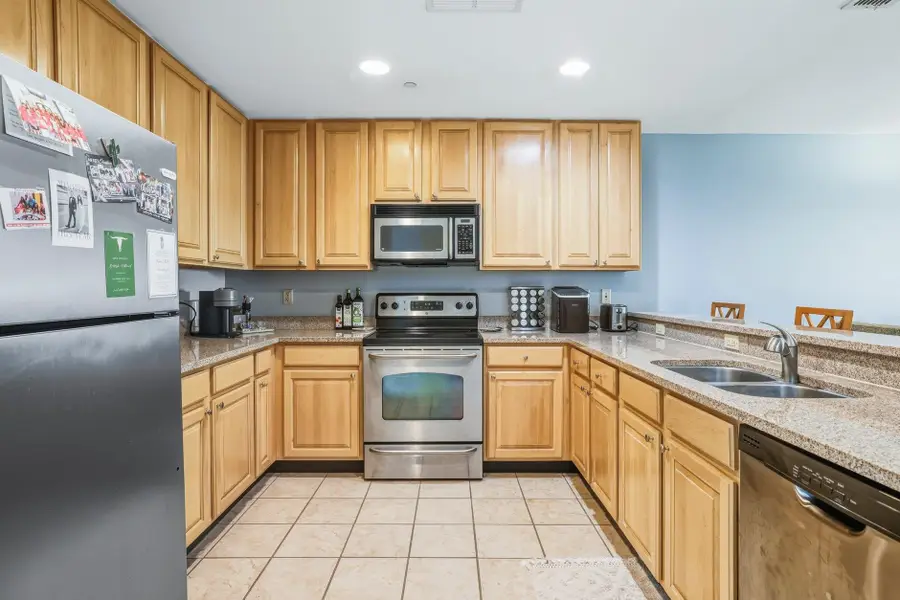 215 W College Avenue #903, Tallahassee, FL 32301 - #3