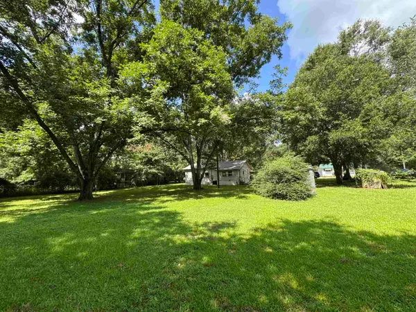 Address Withheld By Seller, Quincy, FL 32351