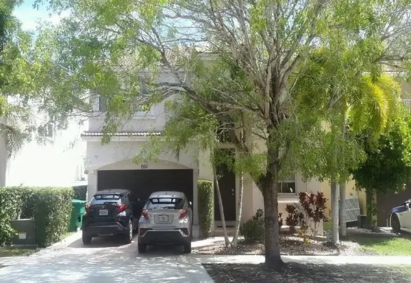 15511 SW 50th Court, Pembroke Pines, FL 33027