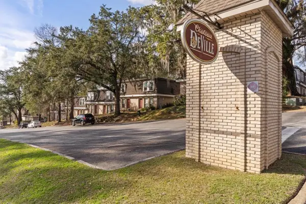 2020 Continental Avenue #206, Tallahassee, FL 32304