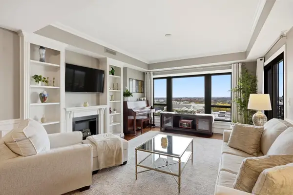 121 N Monroe Street #1107, Tallahassee, FL 32301