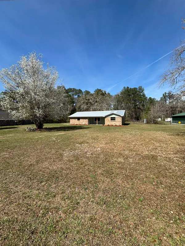 28 Greenleaf Lane, Crawfordville, FL 32327
