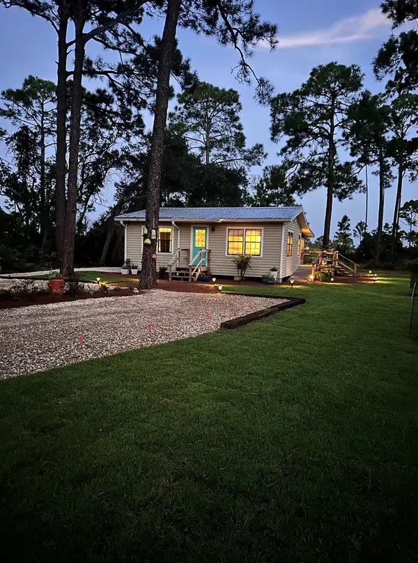 40 Lakeview Drive, Panacea, FL 32346