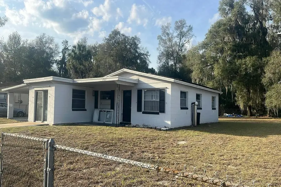 709 W Mansfield Street, Deland Southwest, FL 32720 - #2