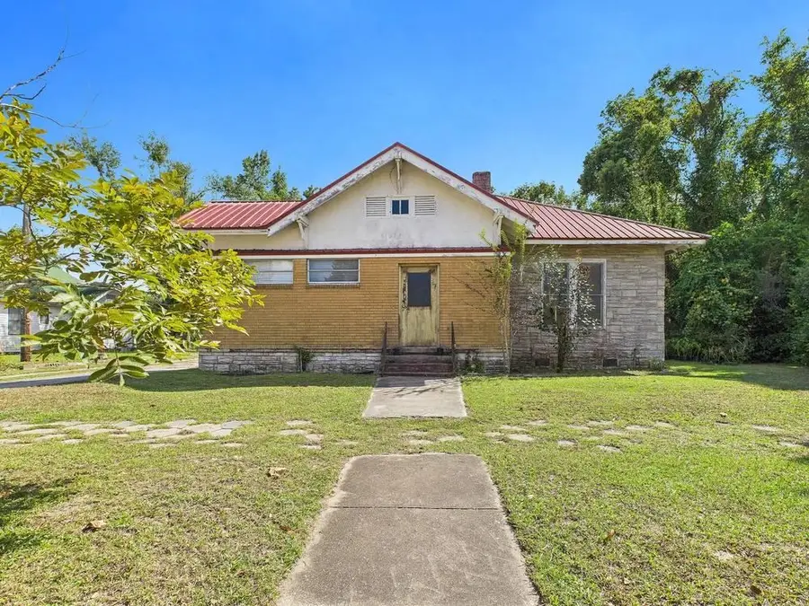 611 W Green Street, Perry, FL 32347 - #2