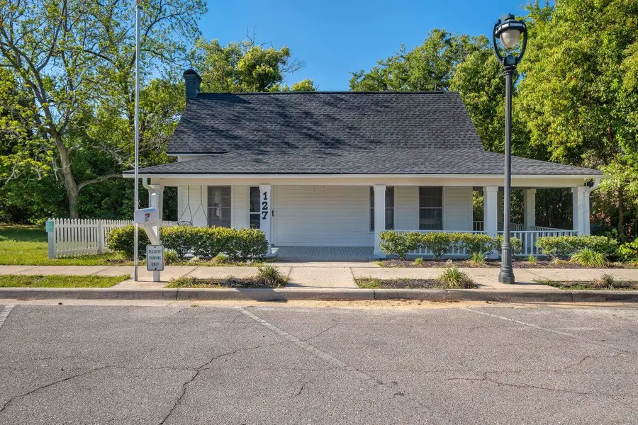 127 E 7th Avenue, Havana, FL 32333 - #2