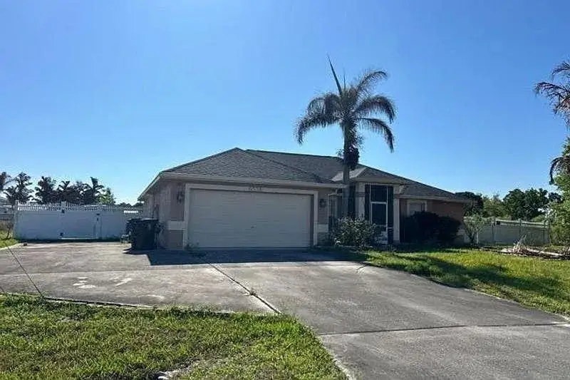 6338 NW Topaz Way, Port Saint Lucie, FL 34986 - #3