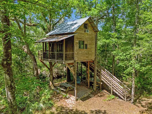 253 Persimmon Road, Sopchoppy, FL 32358