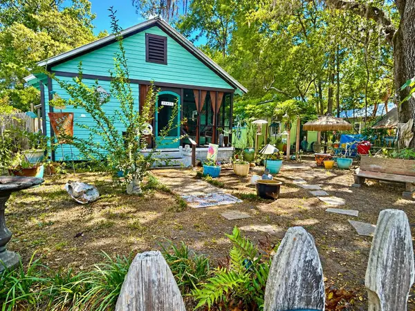 259 Dr Frederick S Humphries Street, Apalachicola, FL 32320