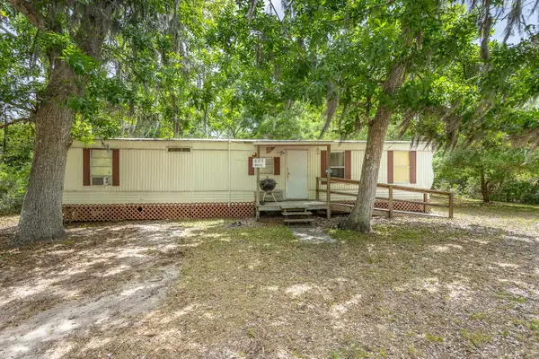 625 Maple Street, Alligator Point, FL 32346