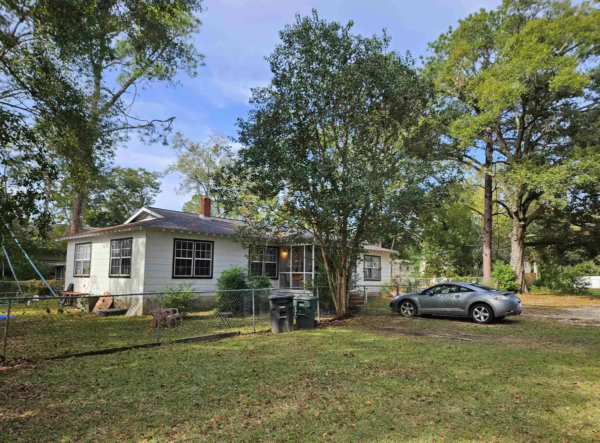 910 Wadsworth Street, Tallahassee, FL 32304 - #1