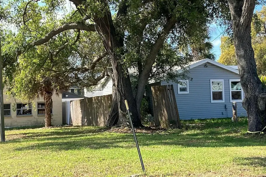 205 NW 2nd Avenue, Largo, FL 33770 - #2