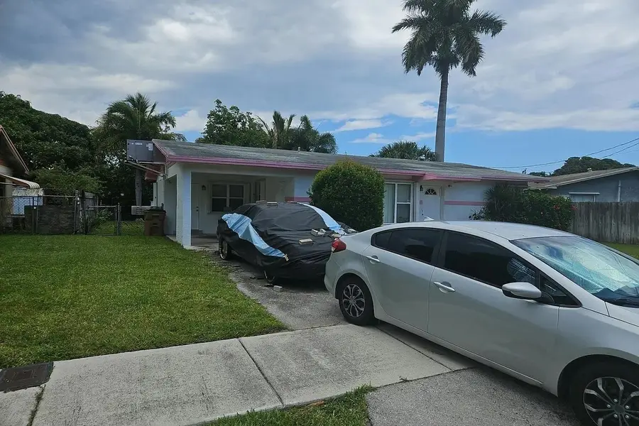 681 NE 43rd Street, Deerfield Beach, FL 33064 - #3