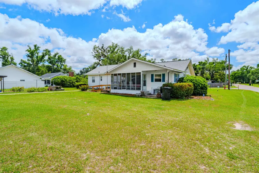 512 Wilder St, Perry, FL 32347 - #2