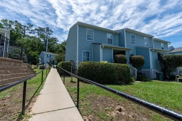 776 Timberwood Circle East, Tallahassee, FL 32304