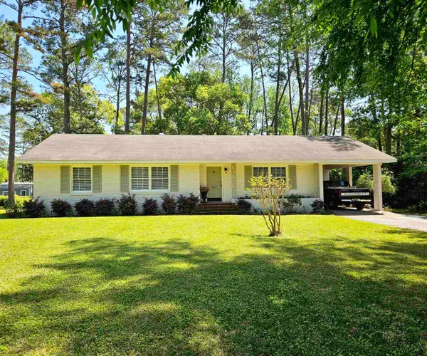 102 Sandra Street, Thomasville, GA 31792