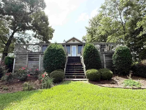16123 NW Lakeside Lane, Bristol, FL 32321