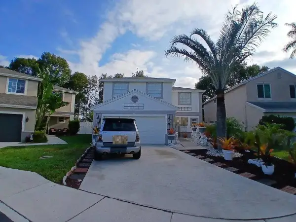 110 E Riverbend Drive, Other Florida, FL 33326